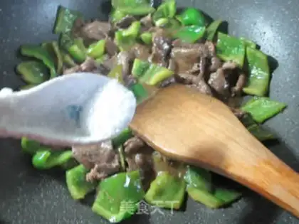 Make Pyramid beef step 12