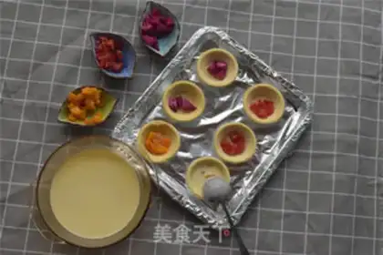 Make Fruit omelet step 2