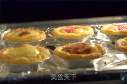 Make Fruit omelet step 5