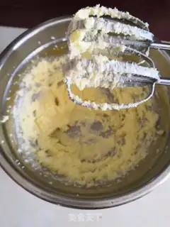 Make A pound cake of clot nuts step 2