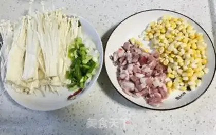 Make Gold pins and mushroom corn fried meat step 1