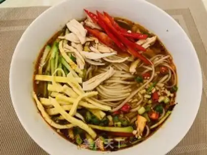 Make Pyramid noodles step 4