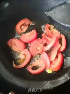Make Tomato fried eggs step 4