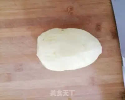 Make Spicy potatoes step 1