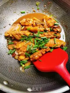 Make Five golden chicken wings step 9