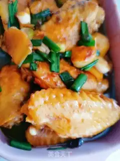 Make Five golden chicken wings step 10