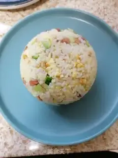 Make cucumber ham and egg fried rice step 7