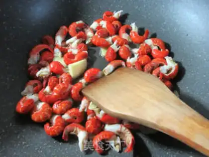 Make Curry lobster tail step 3