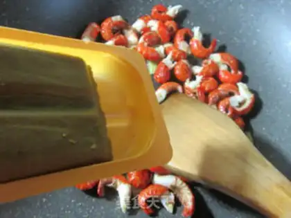 Make Curry lobster tail step 4
