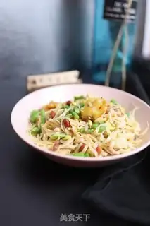 Make The beanhorns tore the chicken noodles step 7