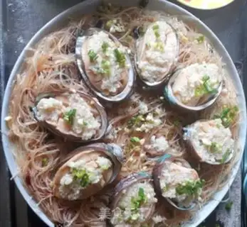 Make Garlic fans steam abalone step 18
