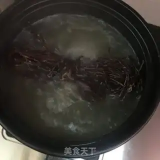 Make Chicken scrawl bone step 5