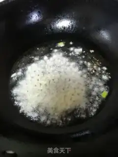 Make Garlic pasta step 1
