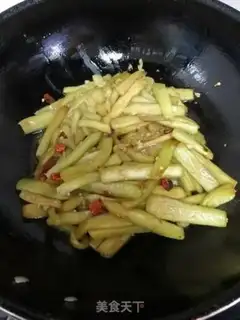 Make Garlic pasta step 2