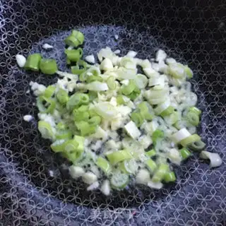 Make Pelican and garlic step 5