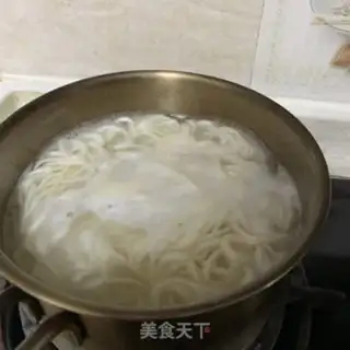Make Black pepper beef noodles step 12