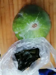 Make Poonmelon sea soup step 0