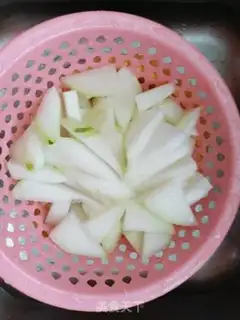 Make Poonmelon sea soup step 1