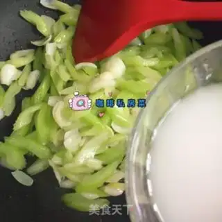 Make Celery makes lilies step 6