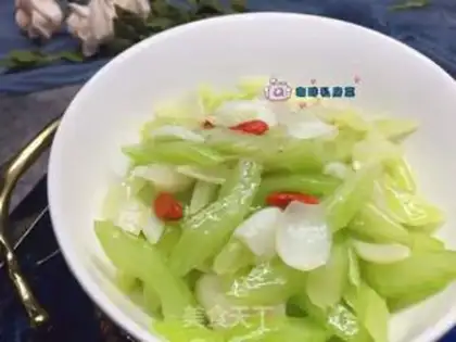 Make Celery makes lilies step 9
