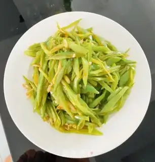 Make Fried lentils step 4