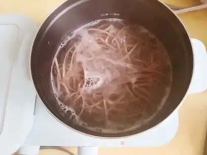 Make Tomato beef noodles step 3