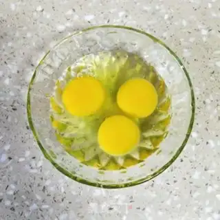 Make Cream shrimp, fried eggs step 0