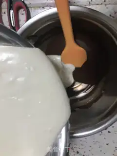 Make Chocolate mousse cake step 25