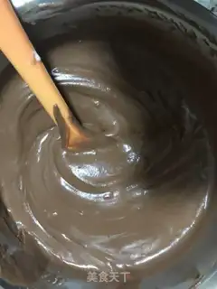 Make Chocolate mousse cake step 26