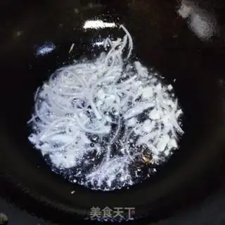 Make Cream shrimp, fried eggs step 3