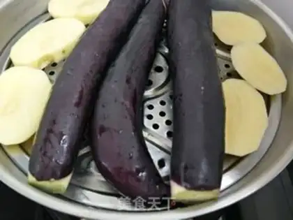 Make Cool potatoes and cheese step 1