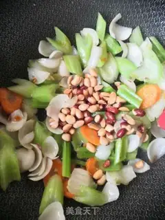 Make Lily
