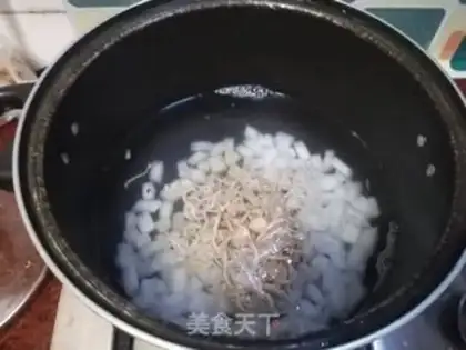 Make Seafood round step 4