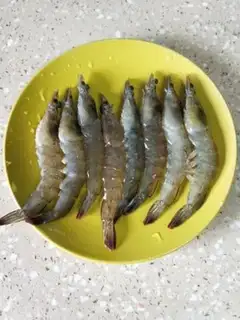 Make Garlic fan steamed shrimp step 1