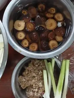 Make Tofu with mushrooms step 1