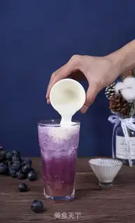 Make A glass of grapes step 4