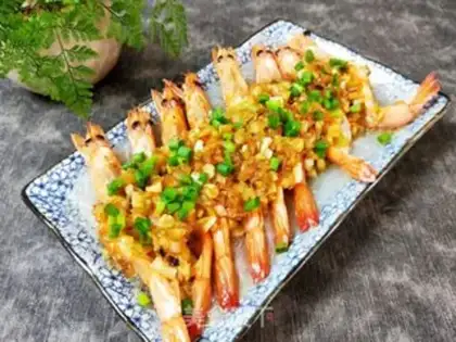 Make Garlic fan steamed shrimp step 12