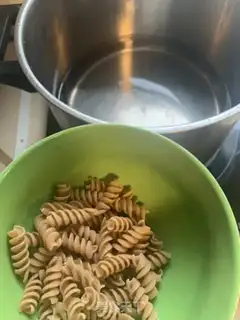 Make Butter and seafood pasta step 2