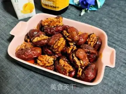 Make Red dates steaming walnuts step 14