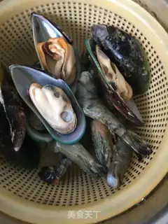 Make Grimfish varnished, black tiger shrimp step 0
