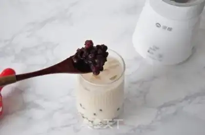 Make Black sugar, red bean milk step 10