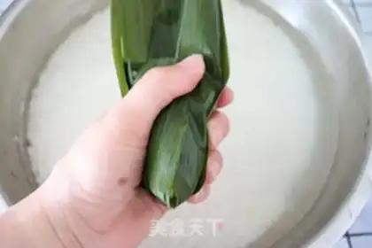 Make Traditional red dates and salted yolk step 9
