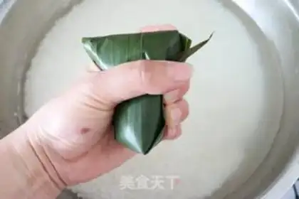 Make Traditional red dates and salted yolk step 10