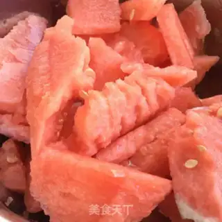Make Watermelon juice step 1