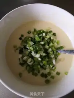 Make Onion omelet step 4