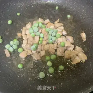Make Black pepper pork platter step 7
