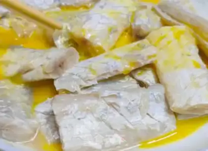 Make Jell-O fish step 4