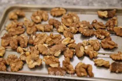 Make Red-tree walnuts step 4