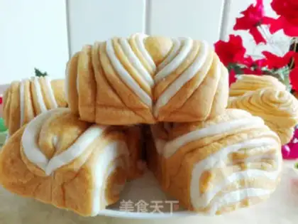 Make Pumpkin double-coloured coconut roll step 9