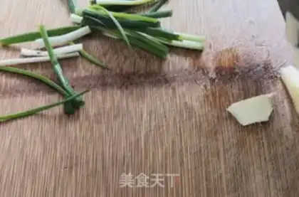 Make Salt-water shrimp step 1